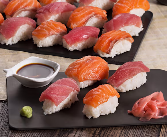 Makanan Sushi